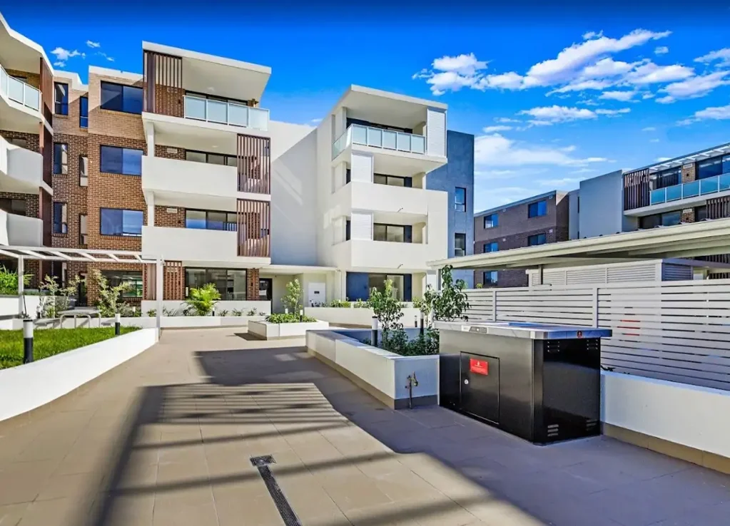 Rouse Hill 2 Bedroom Great location, Perfect living!
