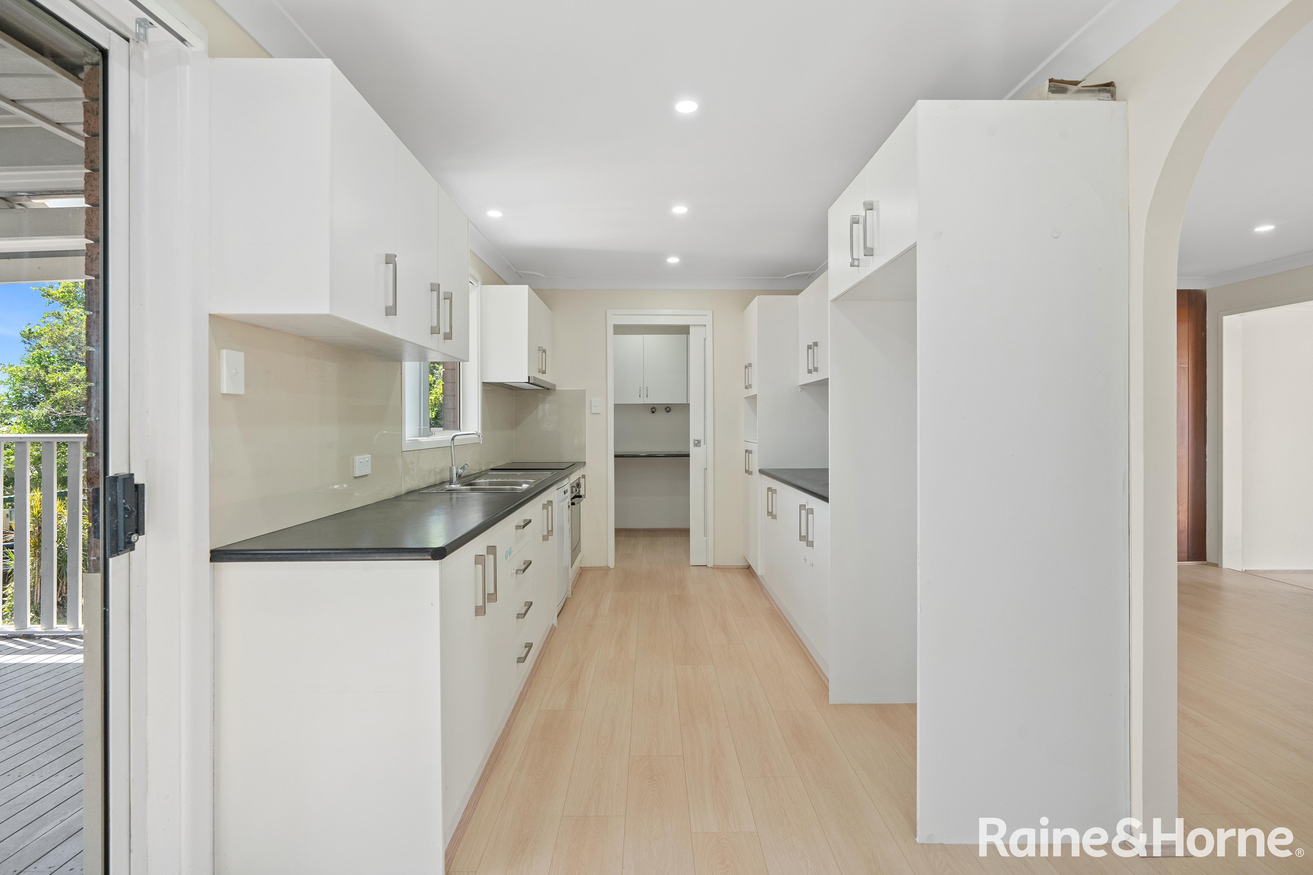 142 LONGHURST RD, MINTO NSW 2566, 0 Kuwarto, 0 Banyo, House