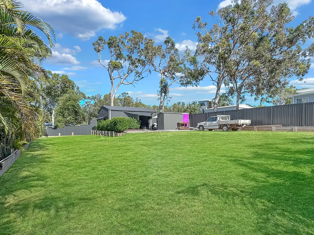 28 Oomool Street, Macleay Island, QLD 4184