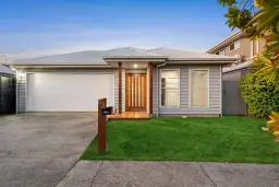 46 Steiner Crescent, Baringa