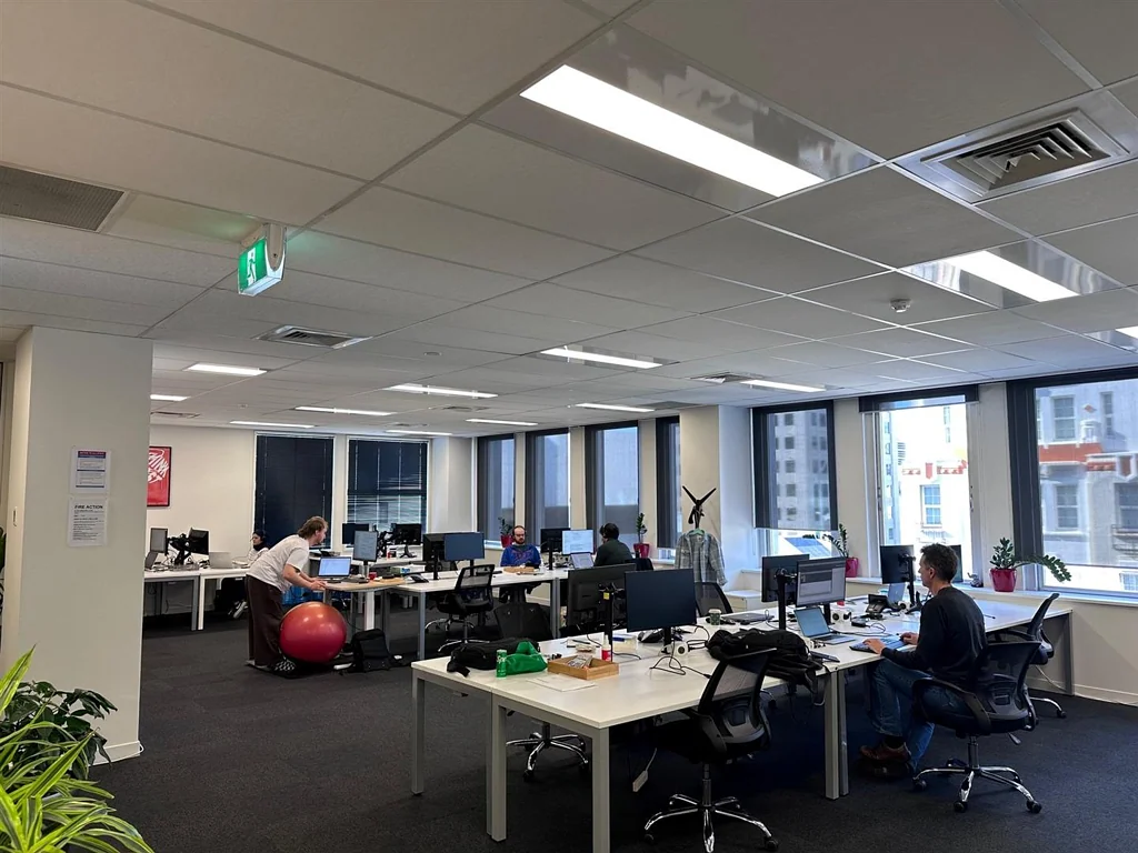 Auckland Central CBRE - Modern & Efficient on Queen
