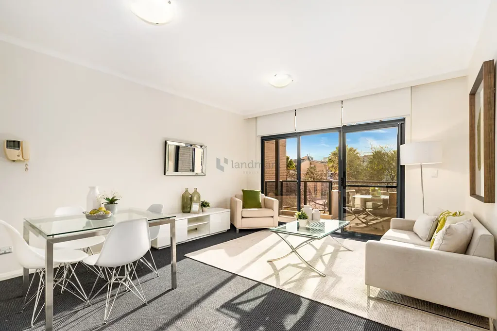 Contemporary 1 Bedroom in Resort Style Setting