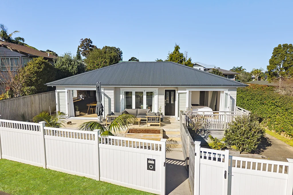 1/11 Ridgemount Rise, Mangere Bridge, Manukau City, Auckland