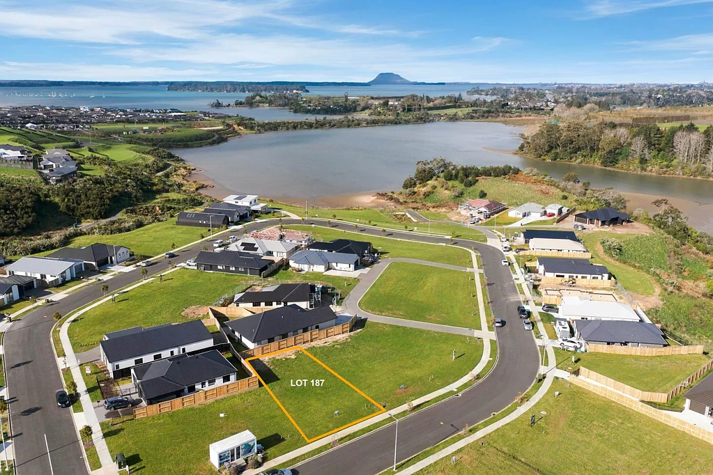 Omokoroa Prime Flat Section – Ready to Build, Title Issued
