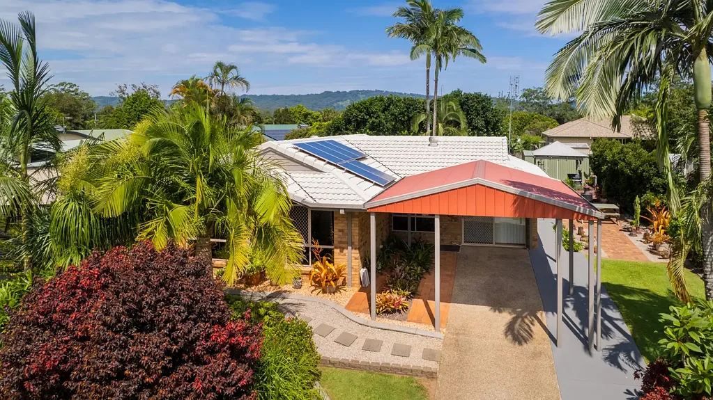 Palmwoods 3ਬੈੱਡਰੂਮ Charming Palmwoods Home with Space, Style and Potential