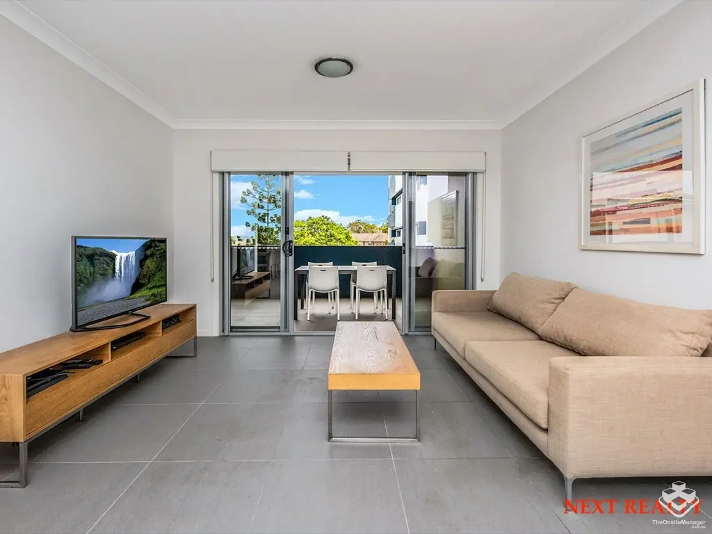 FURNISHED 3 bedroom unit