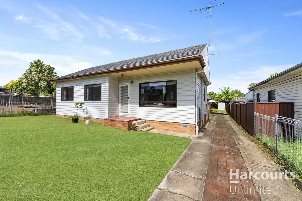 4-4a Matthew Crescent, Blacktown, NSW 2148