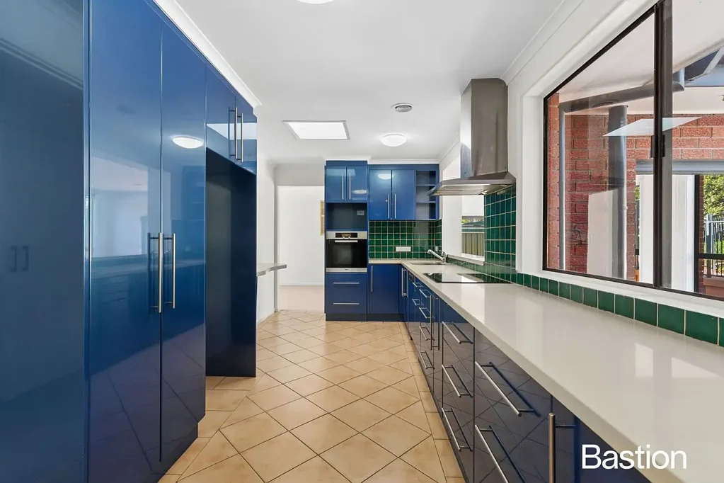 Spacious Family Home with Pool, Sunroom & Excellent Outdoor Living