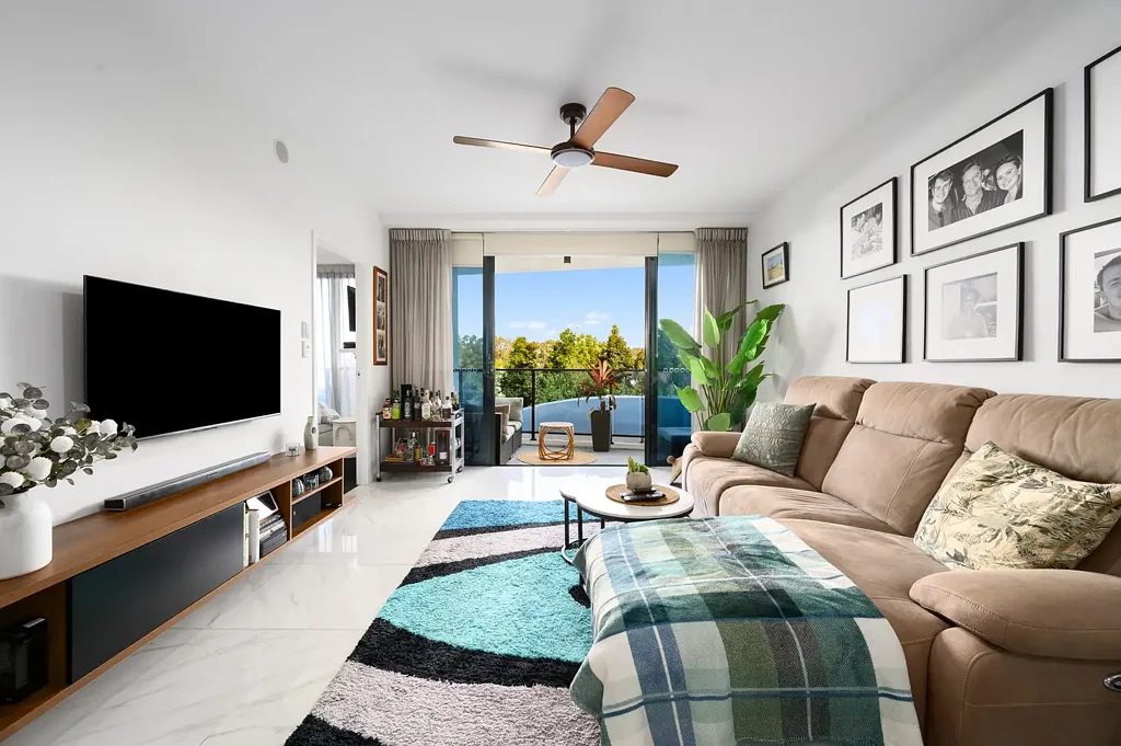 4210/5 Harbour Side Court, Biggera Waters, QLD 4216