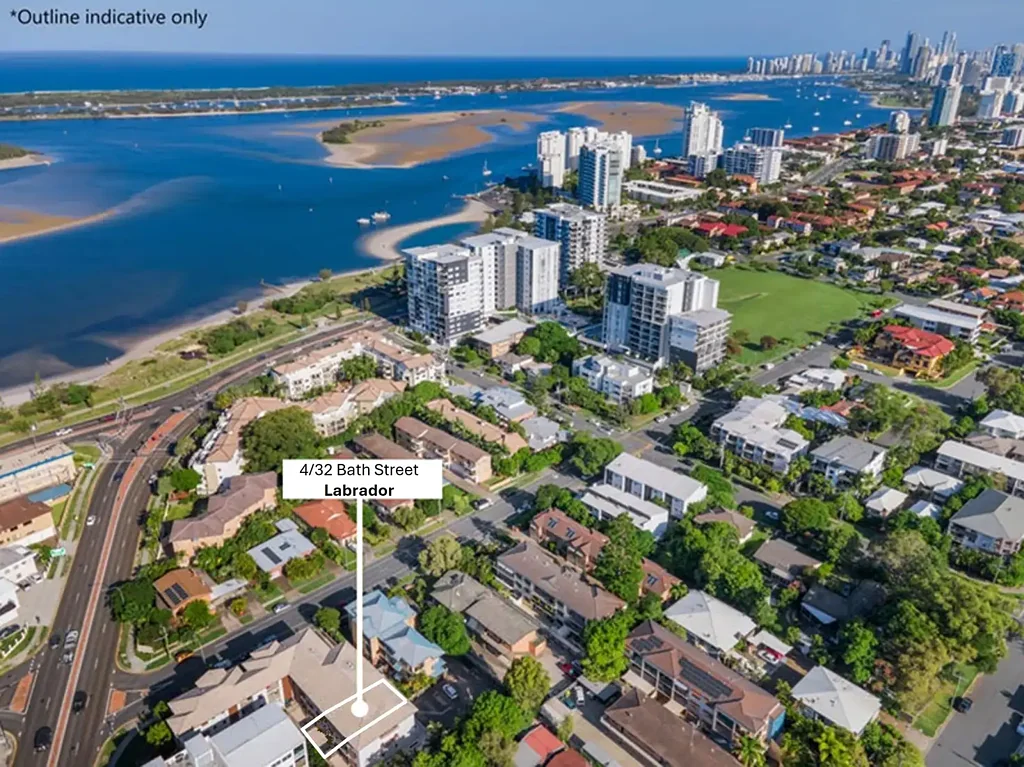 4/32 Bath Street, Labrador, QLD 4215