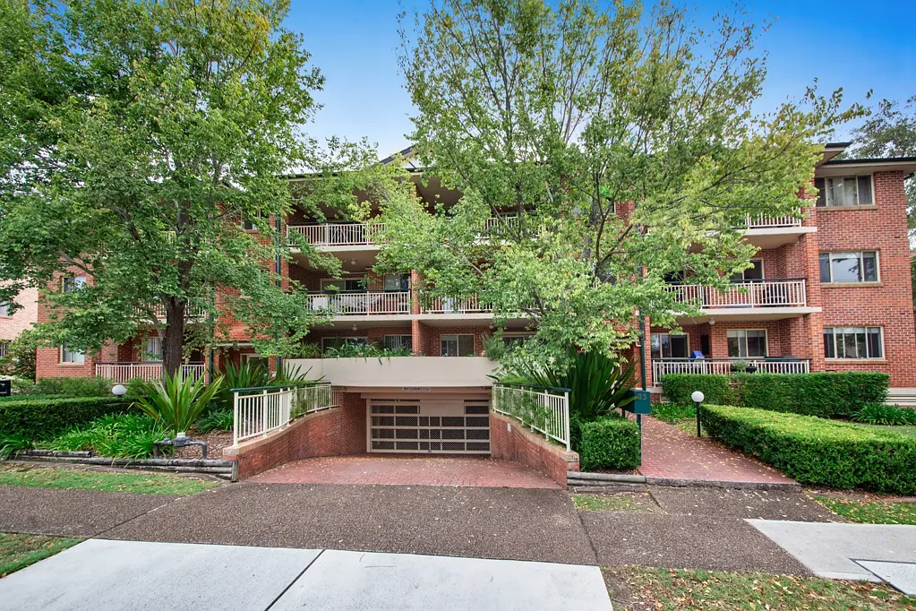 Spacious three bedroom apartment