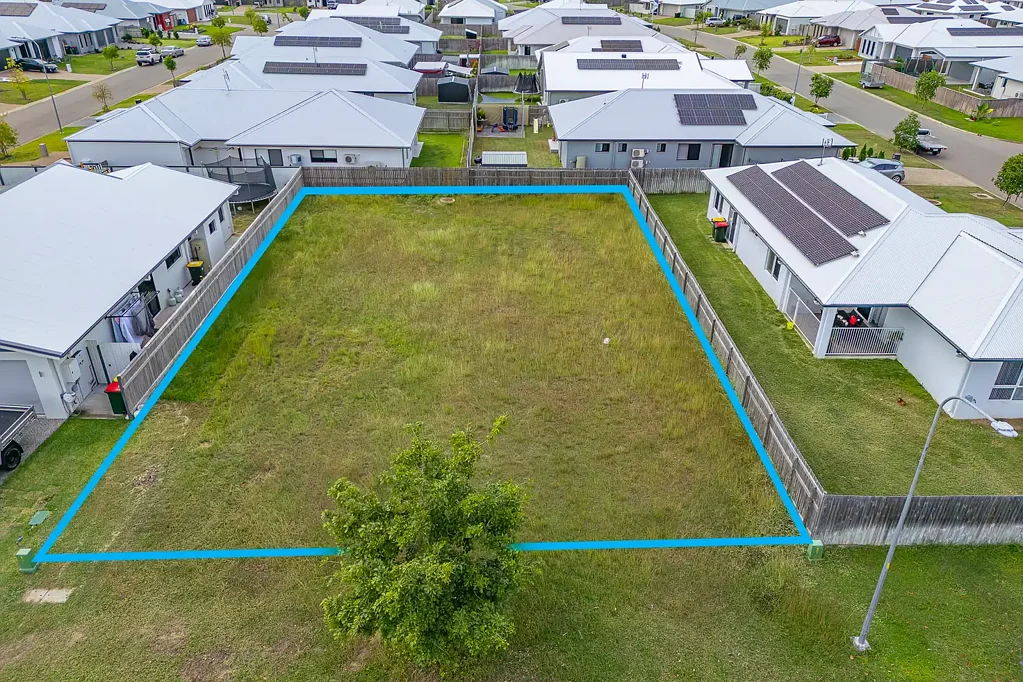 Mount Low Prime block of land in Sanctum - ready and waiting for your dream home.