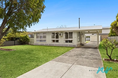 St Leonards 3房  Timeless Coastal Charm with Future Potential