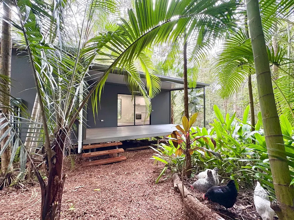 Tropical Coastal Studio Retreat - Greentree Place, Doonan