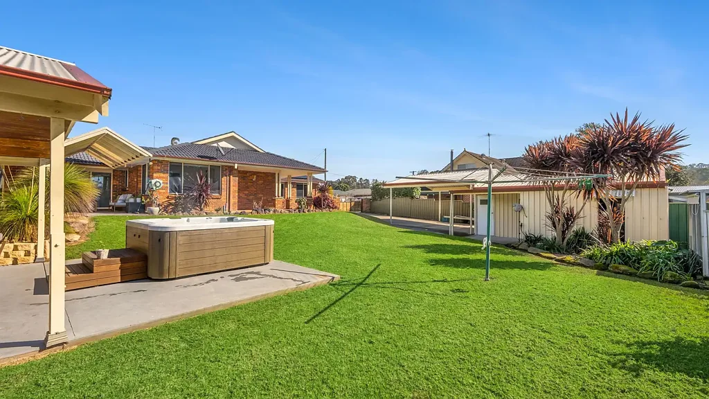 Wilberforce 4 Slaapkamer The Ultimate Family Entertainer with Shed & Side Access
