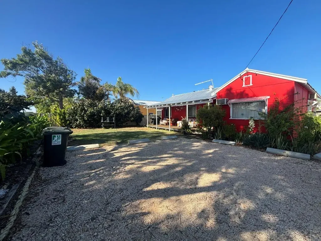 South Carnarvon 3Zimmer This Can Be Yours Right Now