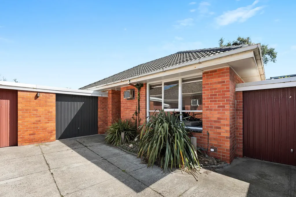 Aspendale 2 Slaapkamer Stylish Villa Opposite Rosedale Golf Club