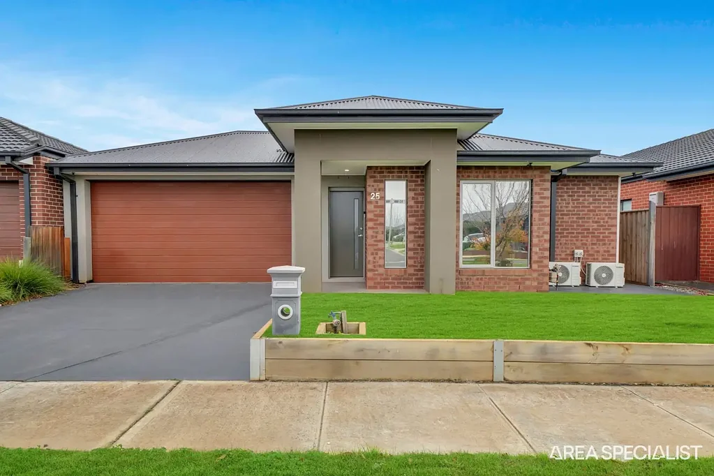 Thornhill Park 4Habitaciones THE BRIEF: The Perfect Blend of Space, Style and Convenience