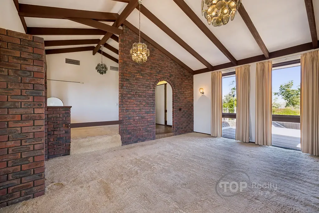 Willetton 4બેડરૂમ REDUCED TO SELL! RHSZ HOME WITH CAPTIVATING ELEVATED VIEWS!