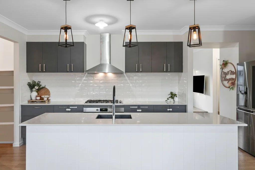 Upper Caboolture 4कमरा Long List Of Inclusions 2 Love - Three living areas