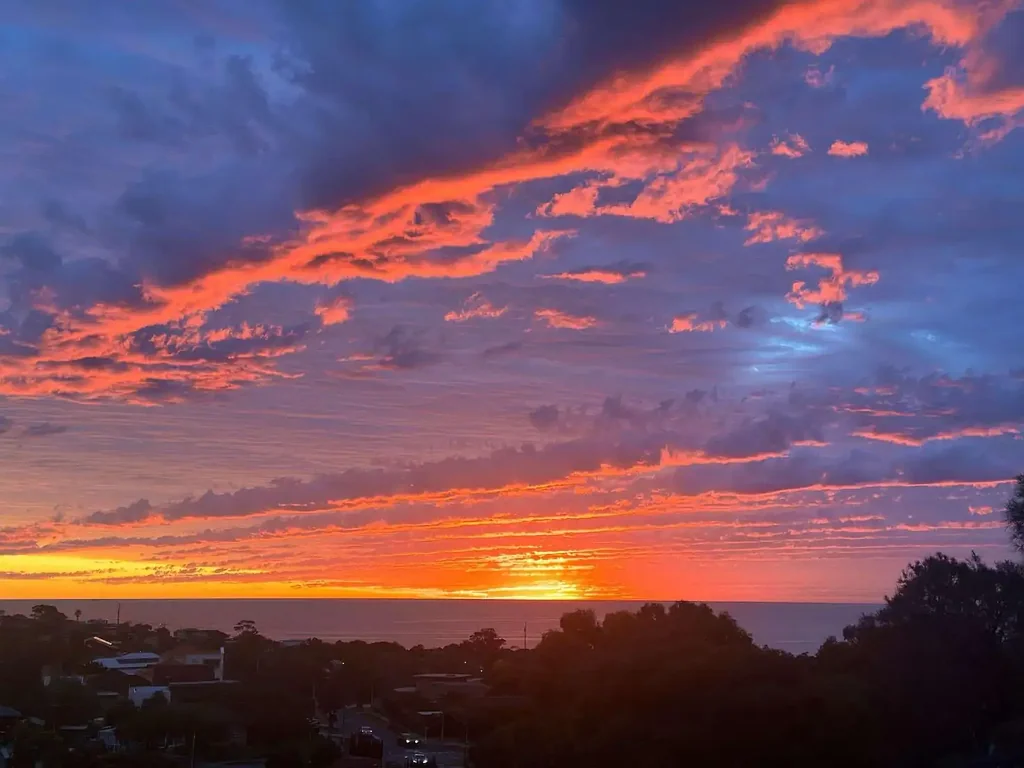 Seaview Downs Unlock the Potential in Seaview Downs with Sweeping Coastal Views