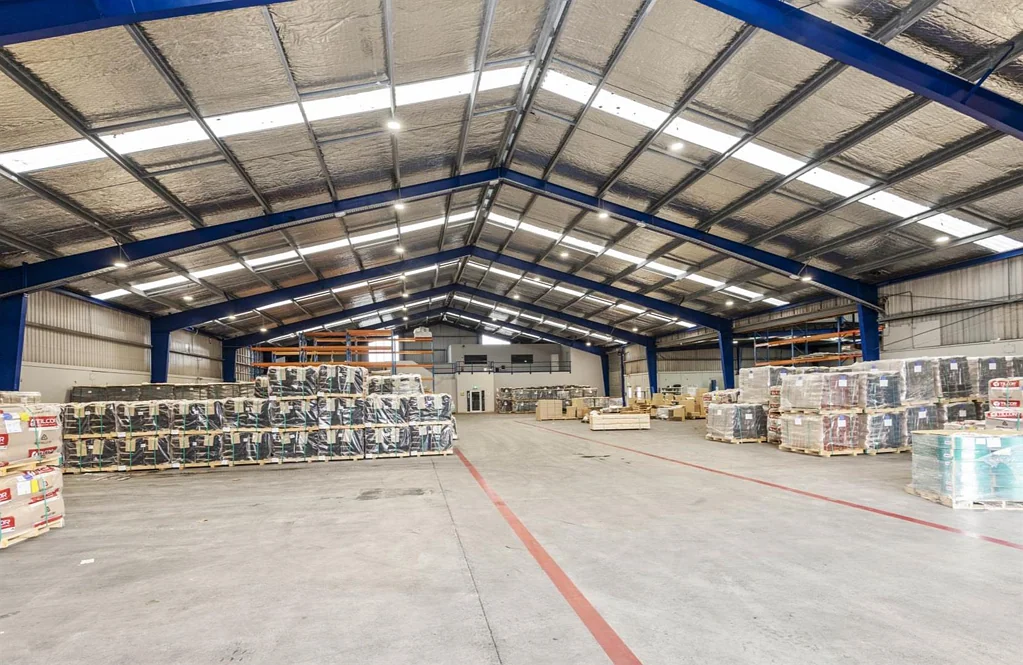 Takanini CBRE | Modern Industrial Facility with Dual Access