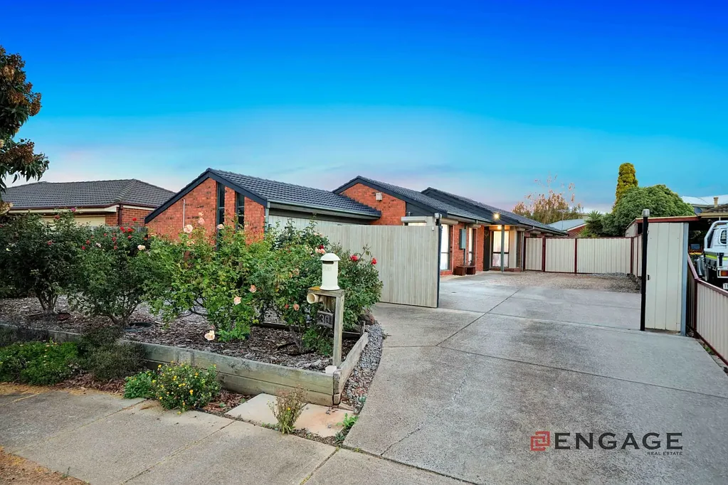 Spacious Family Living with Side Access & Entertainer's Appeal