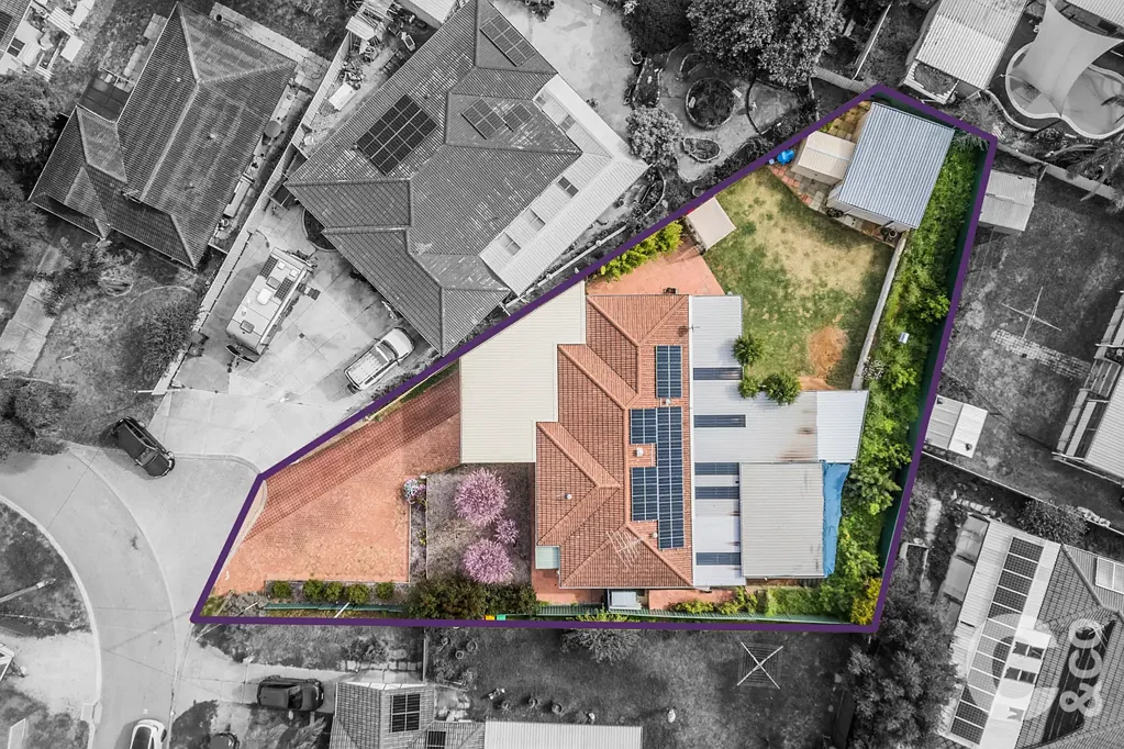 Parmelia 4Zimmer Move-In Ready on a Huge Block with Exceptional Outdoor Living!