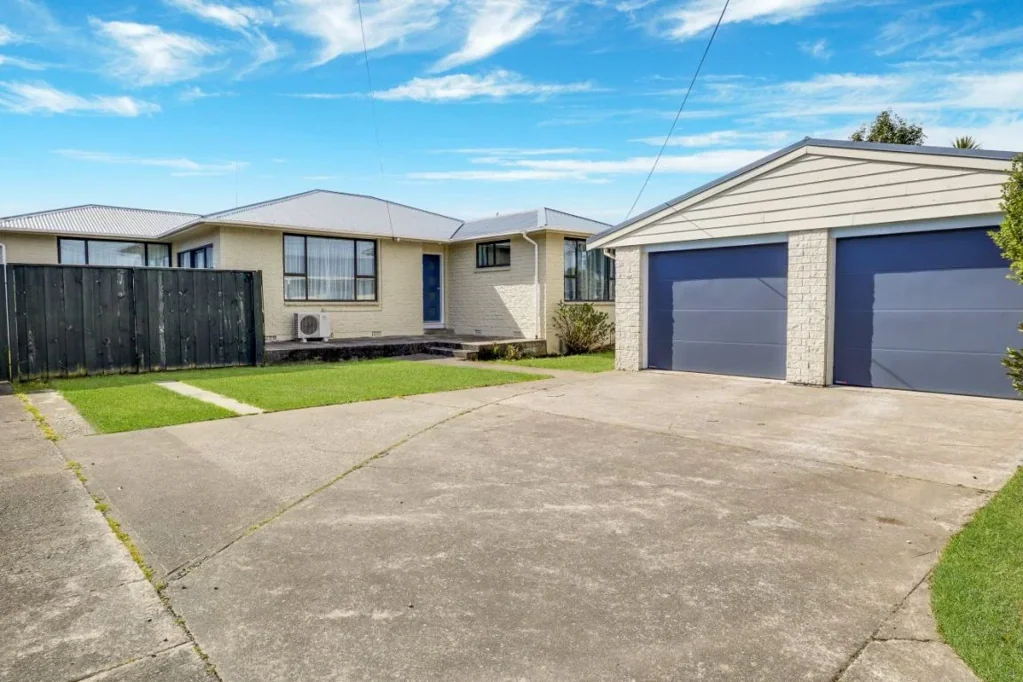 11 Dinton Street, Russley, Christchurch City