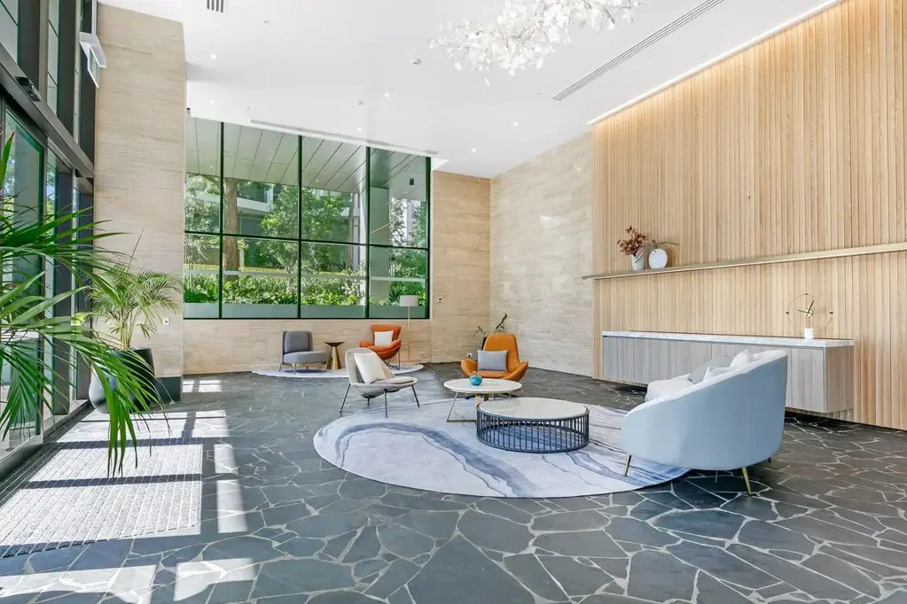 Luxury 2-bedroom apartment & parking in the Heart of Macquarie Park