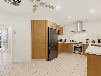 83 Emmerson Drive, Morphett Vale, SA 5162, 3 Bedrooms, 1 Bathrooms, House