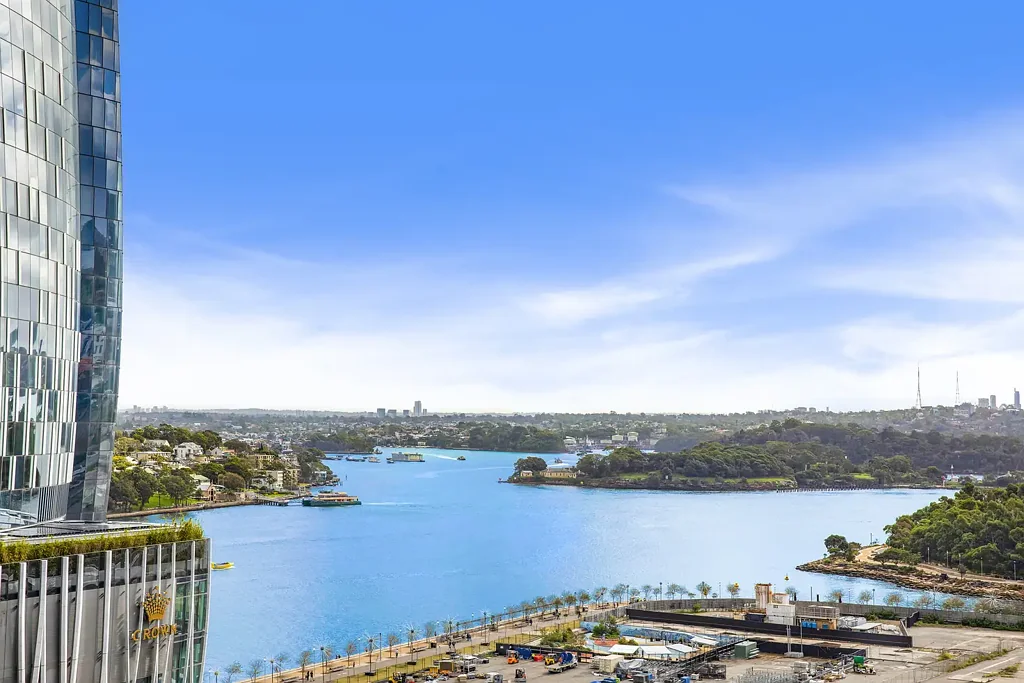 Luxury Oversized 1 Bedroom Plus Study with Harbour Views for Lease |Unfurnished