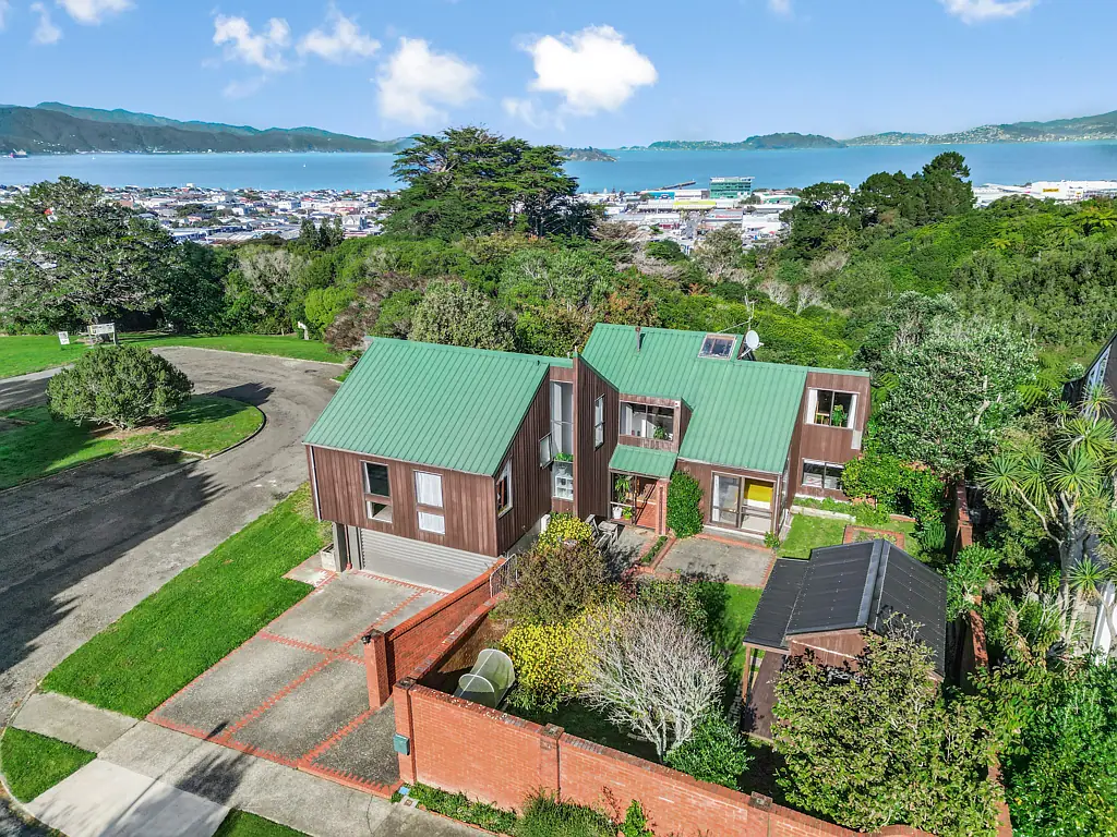 Korokoro 4chambre Stunning Family Sanctuary in Sought-After Korokoro