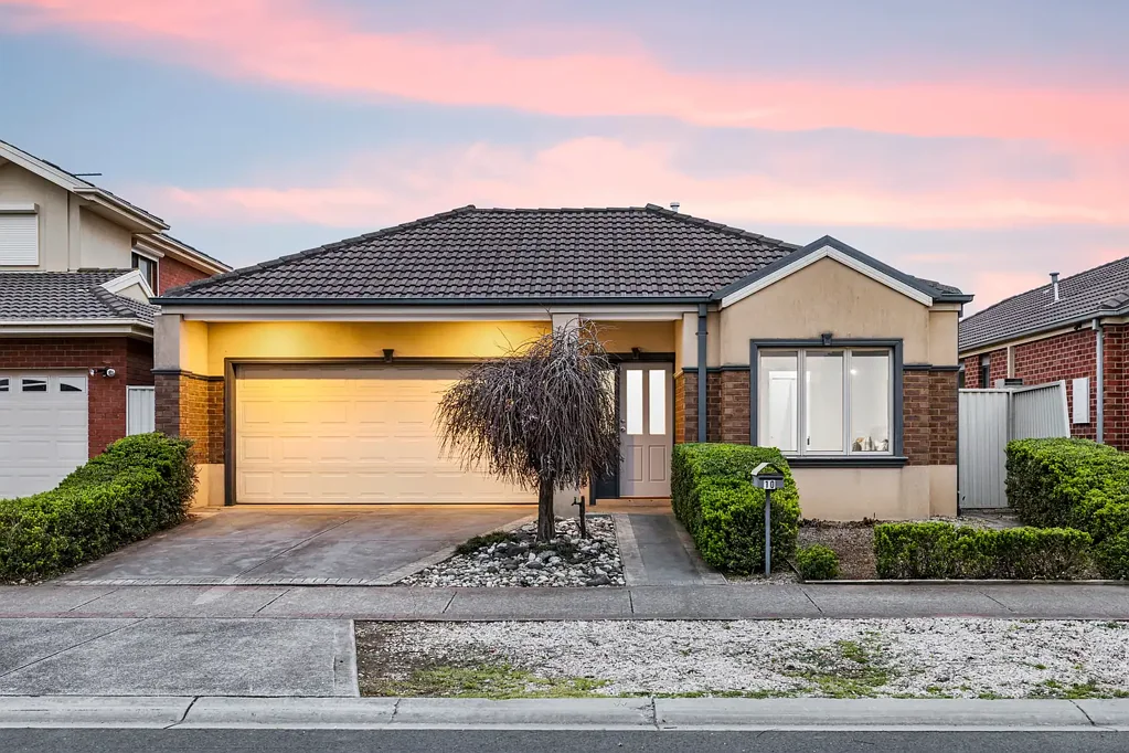 Caroline Springs 3ਬੈੱਡਰੂਮ Delightfully Renovated & Ready to Impress.