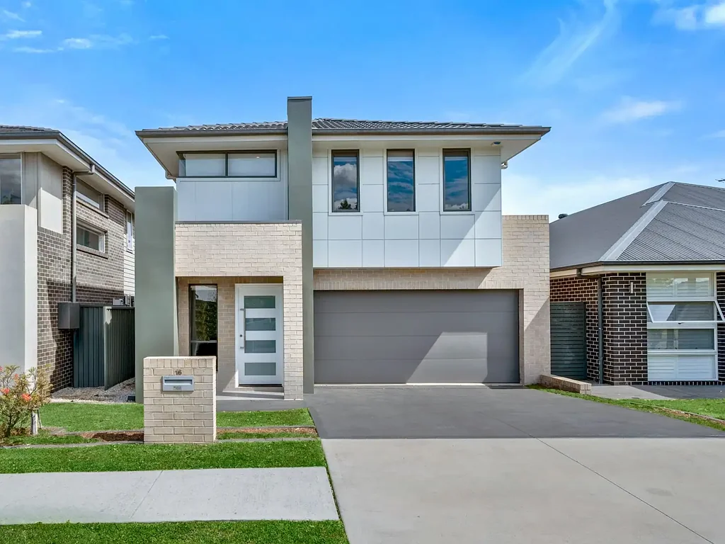 16 Dogwood Crescent, Denham Court, NSW 2565