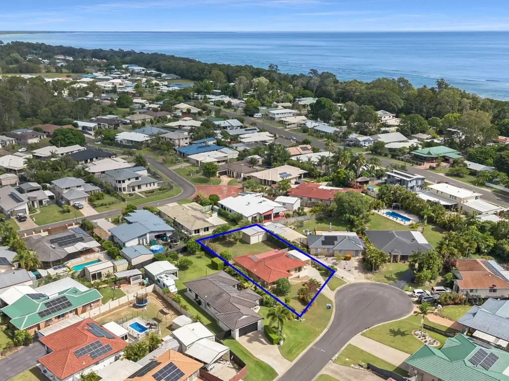 7 Trevalli Court, Toogoom, QLD 4655