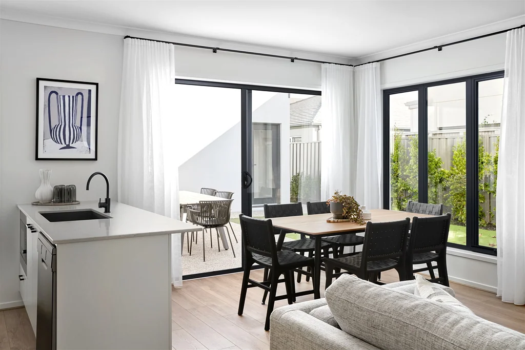 Mickleham 4غرفة نوم Modern 4-Bedroom Townhouse in Prime Mickleham Location  Just $610,400!