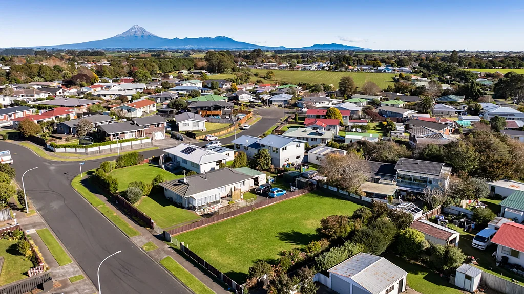 Waitara Freehold section with potential