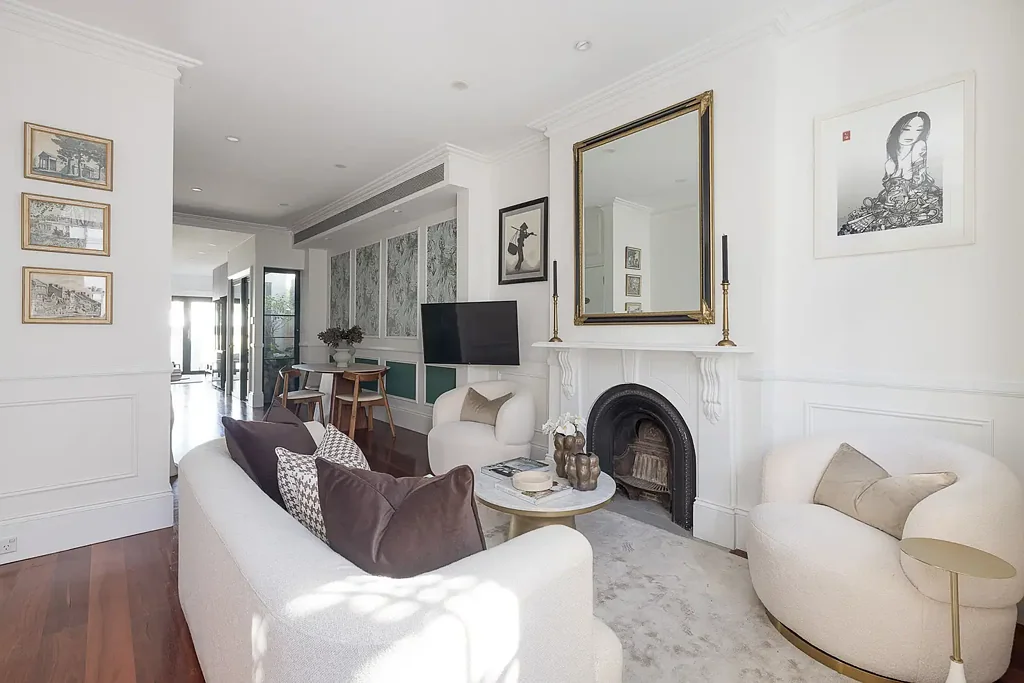 Paddington 3 Slaapkamer Renovated three-level terrace / refined contemporary style