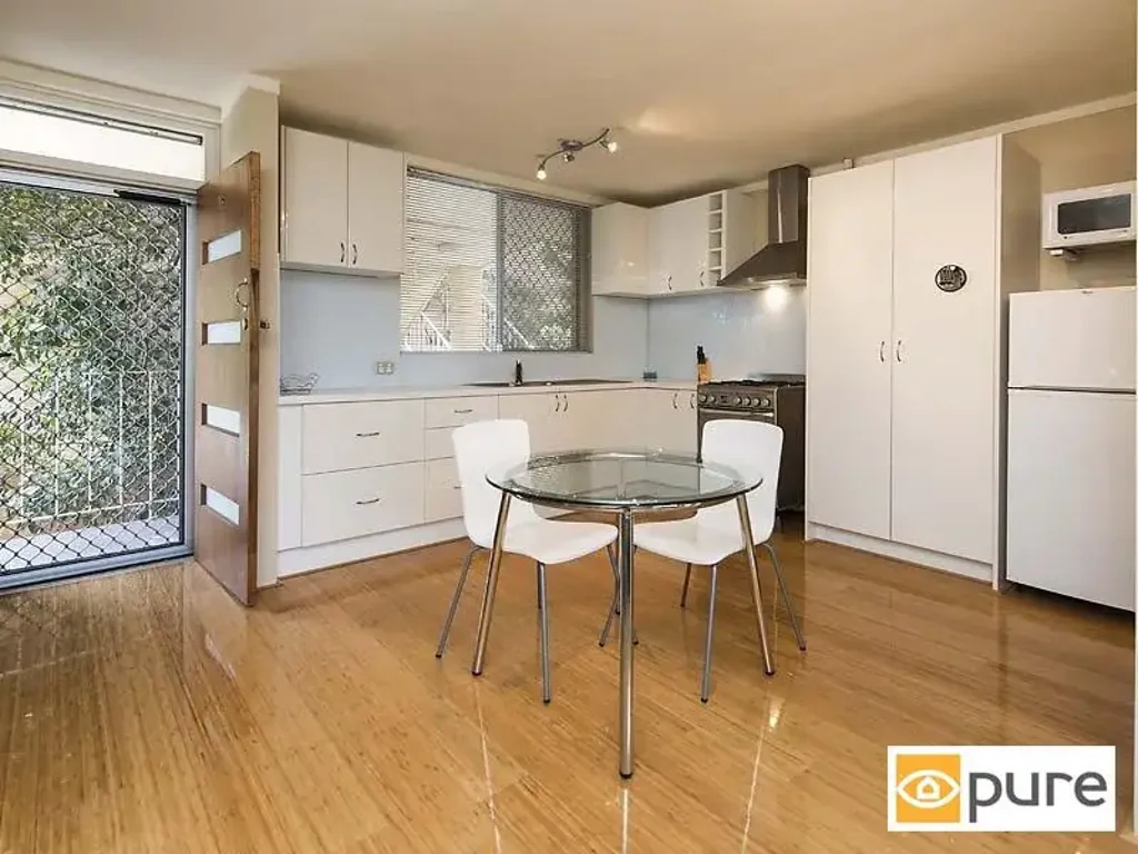 MODERN 1 X 1 APARTMENT IN A PRIME SUBIACO