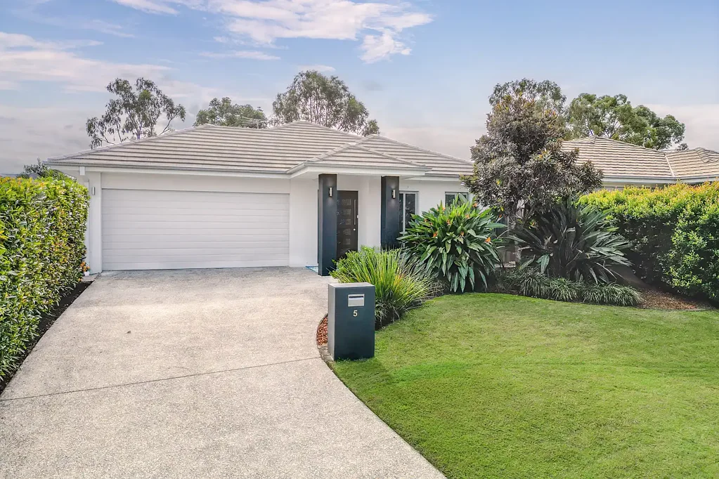 5 Crenshaw Street, North Lakes, QLD 4509