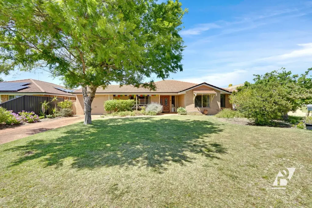 6 Raven Place, West Busselton, WA 6280