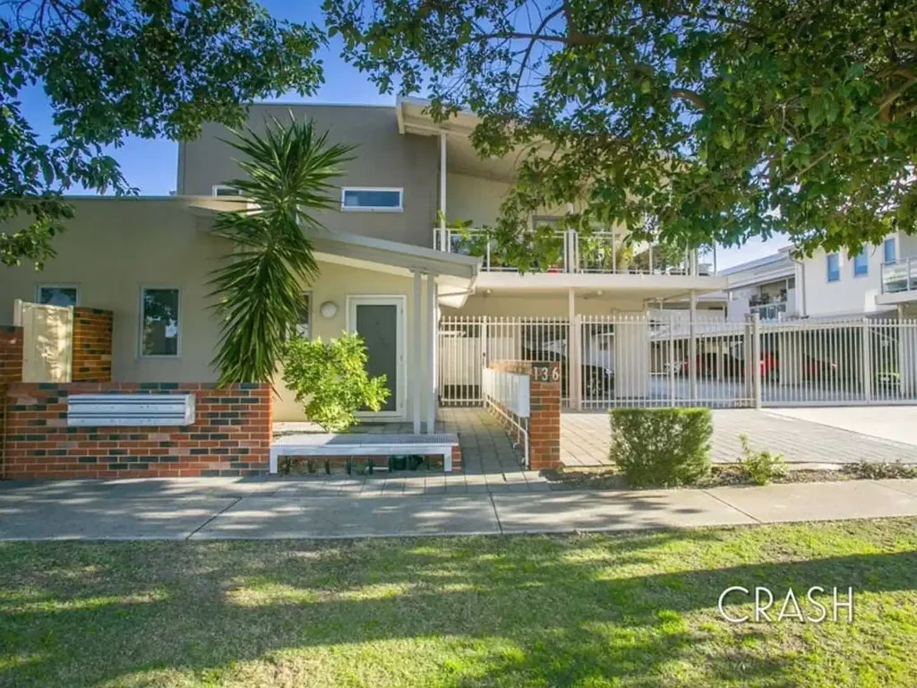 2 Bedroom, 2 Bathroom Apartment in Belmont with Balcony
