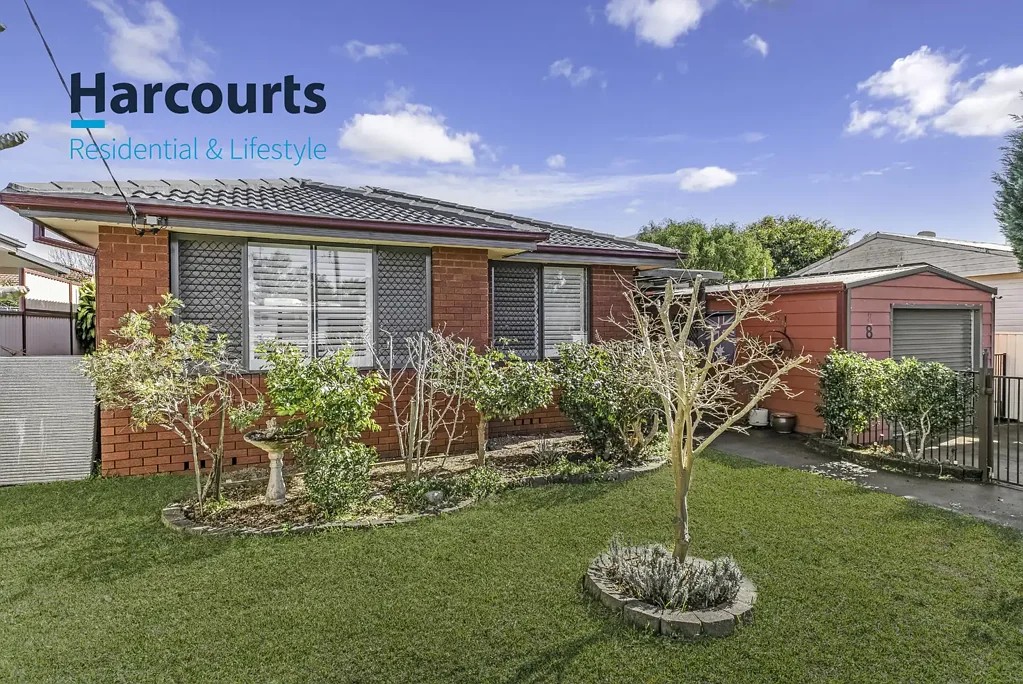 Noraville 3 Bedroom Location Location Location! Renovated Brick & Tile Beauty - Walk to Everything!