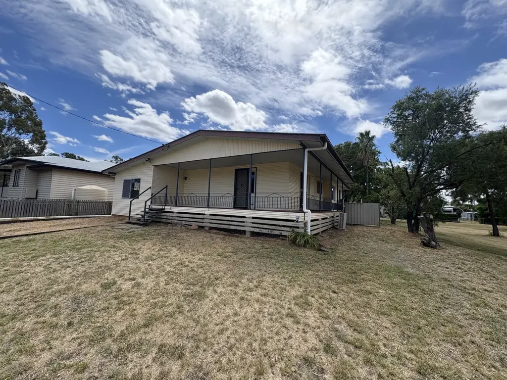 17 Alfred Street, Dalby, QLD 4405