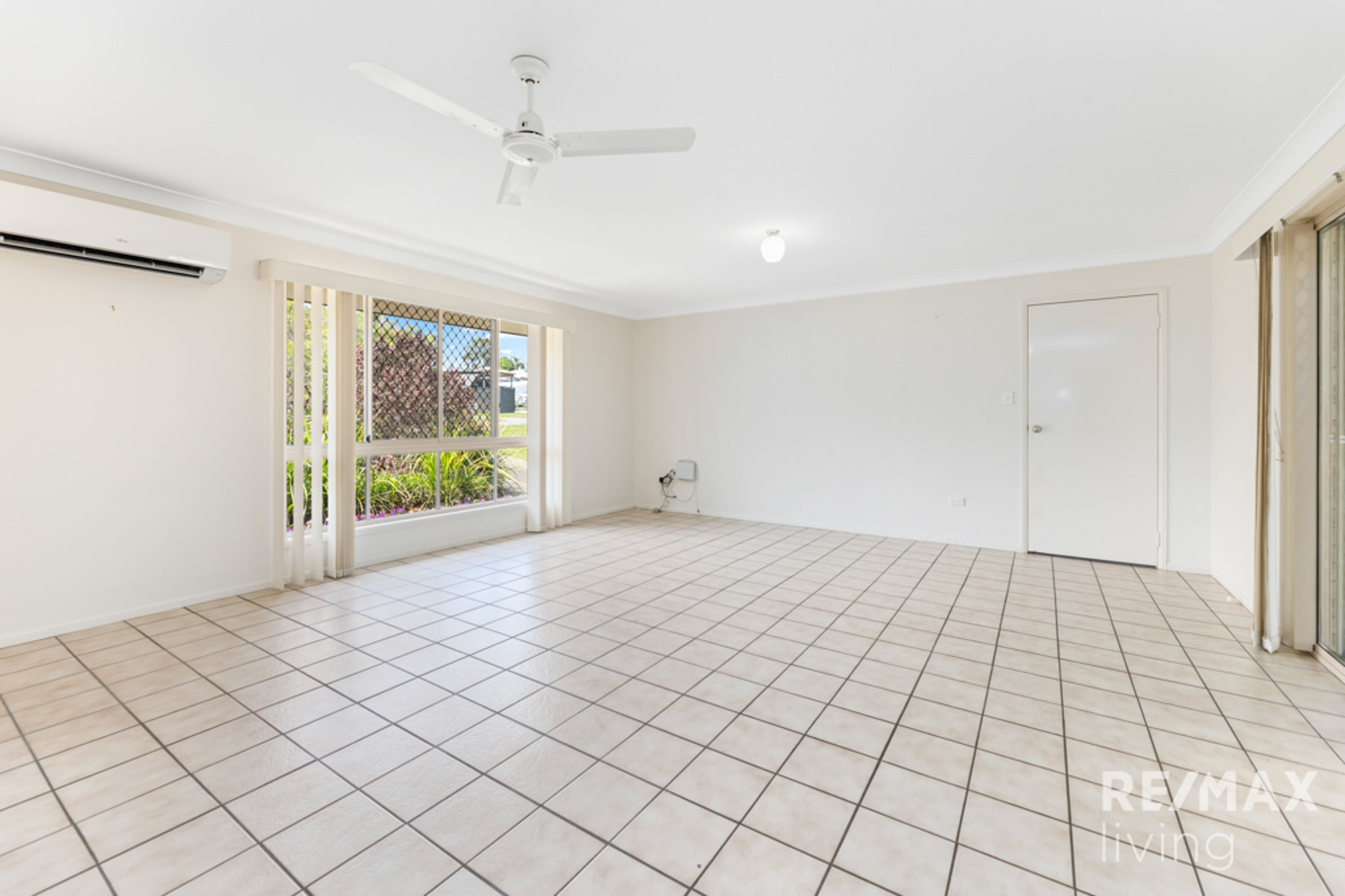 4 GLOUCESTER ST, WOODFORD QLD 4514, 0 غرف, 0 حمامات, House