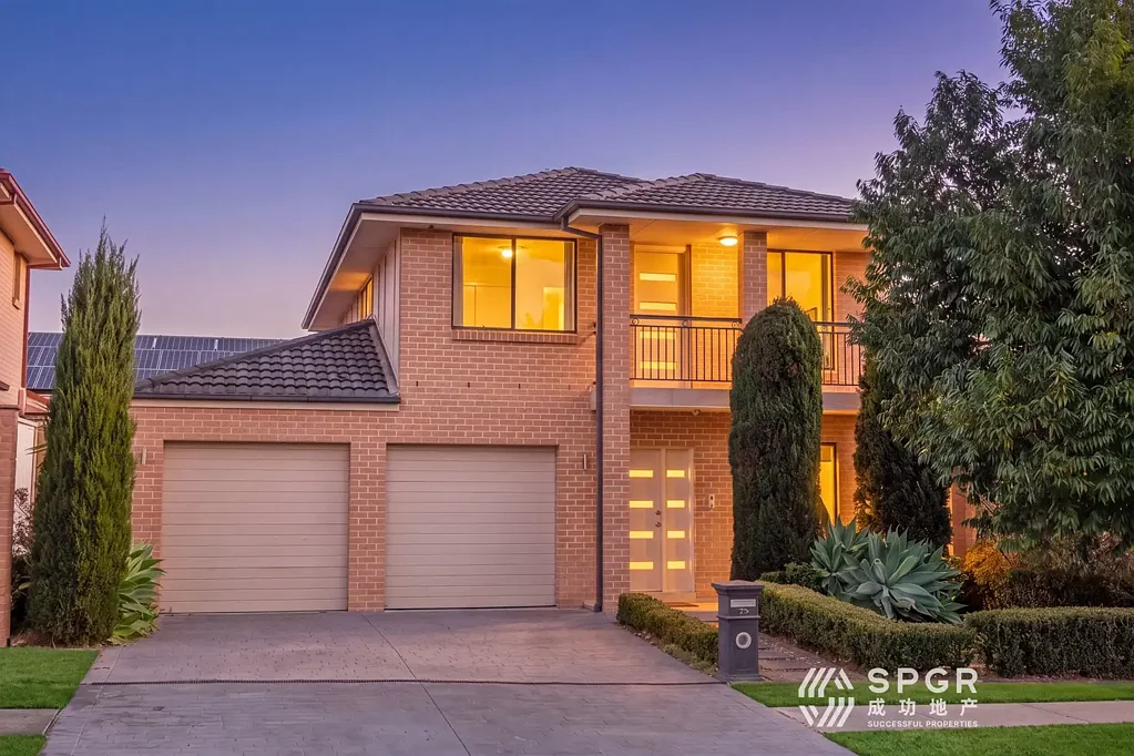 Kellyville Ridge 4Moenga Beautiful Family Home in a peaceful and quiet address