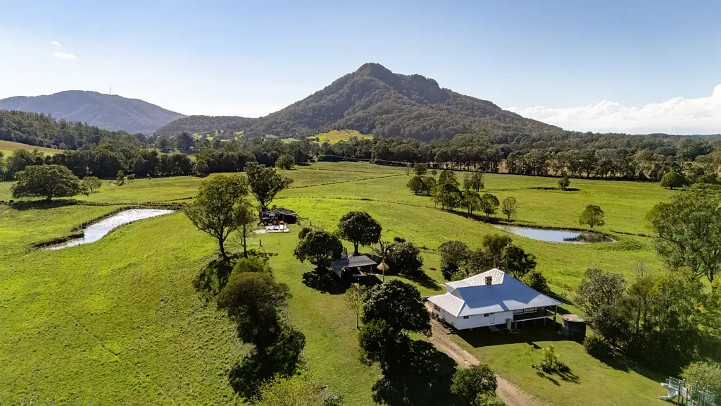 Moorland Commanding Views, Fertile Flats & Creekside Living!