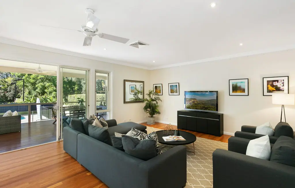 Expansive 6-Bedroom Family Home in Prime Gordon Location