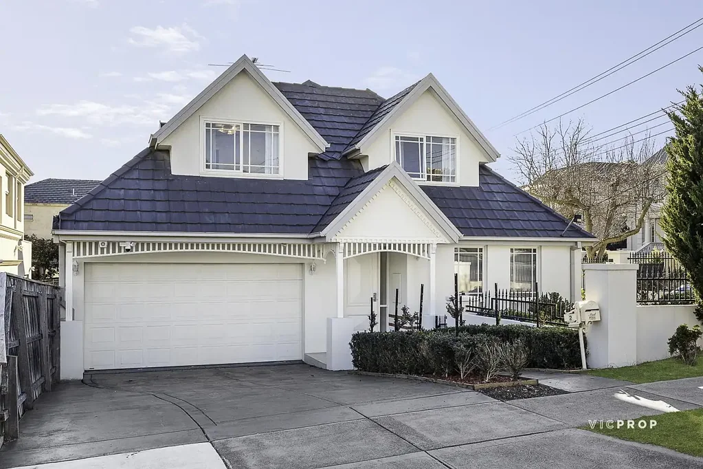 Balwyn North 4房 Balwyn North 备受追捧的永恒家庭生活 Timeless Family Living in Prized Balwyn North